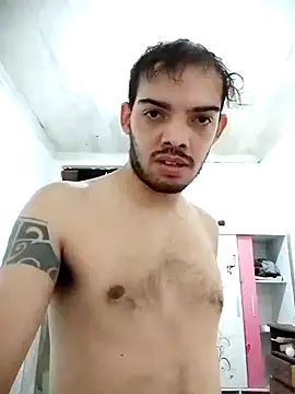 Snapshot of GuilhermeYuree chatting on June 5, 2026, 11:43 pm GuilhermeYuree online show from June 5, 2026, 11:43 pm
