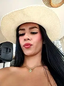 Snapshot of Juliana_Xander chatting on September 17, 2025, 2:41 pm Juliana Xander online show from September 17, 2025, 2:41 pm