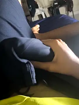 Snapshot of fourteenflash chatting on October 19, 2025, 9:28 pm fourteenflash online show from October 19, 2025, 9:28 pm