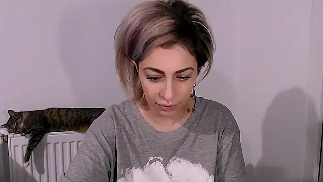 Snapshot of AAARUNY chatting on February 6, 2026, 1:40 pm AAARUNY online show from February 6, 2026, 1:40 pm