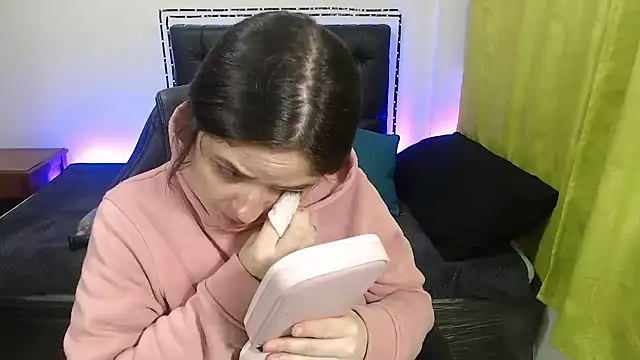 KrystalAdams online show from October 29, 2025, 12:37 pm