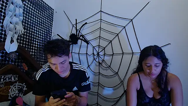 Aria Arthur online show from October 17, 2025, 12:40 pm