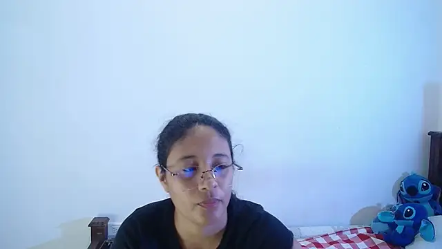 Aria Arthur online show from November 10, 2025, 9:42 pm