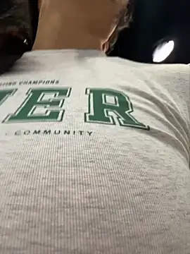 Ninazhang online show from October 11, 2025, 2:12 am