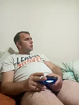 Snapshot of saladinbakiz chatting on October 27, 2025, 10:11 pm saladinbakiz online show from October 27, 2025, 10:11 pm