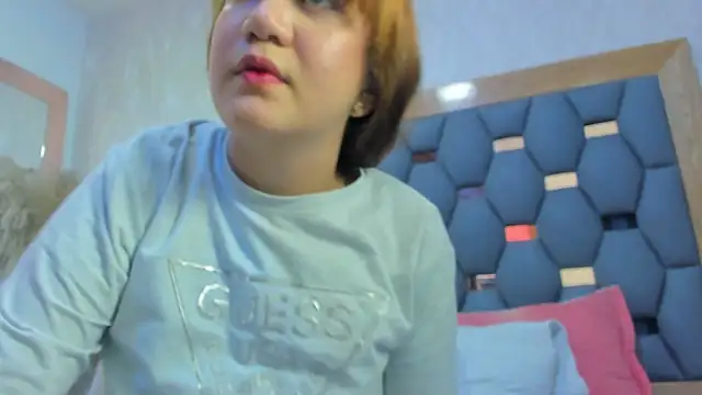 Snapshot of juliette_pretty_ chatting on February 25, 2026, 8:19 pm juliette pretty online show from February 25, 2026, 8:19 pm