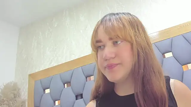 juliette pretty  online show from July 16, 2026, 8:39 pm