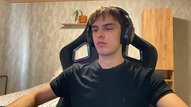 Snapshot of elliot_scott chatting on September 23, 2025, 1:34 am elliot scott online show from September 23, 2025, 1:34 am