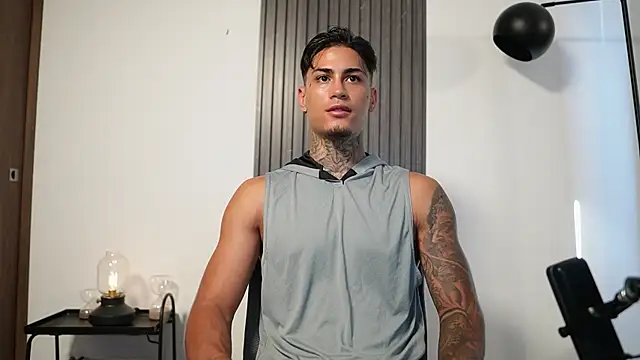 AxelVilla  online show from October 21, 2025, 7:46 pm