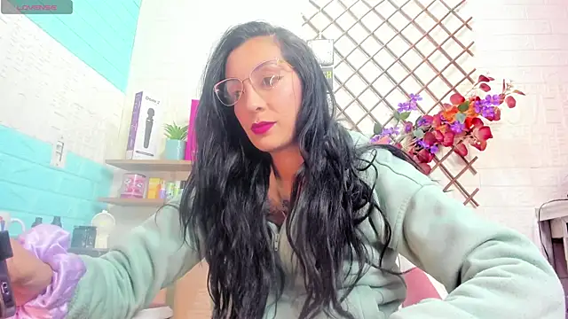 SALOME KORLAND online show from June 23, 2026, 3:10 pm
