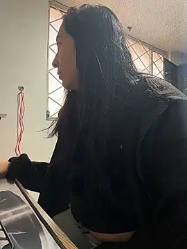 SALOME KORLAND online show from February 21, 2026, 1:13 pm