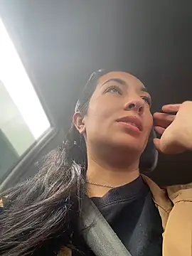 Snapshot of SALOME_KORLAND chatting on May 22, 2026, 2:37 pm SALOME KORLAND online show from May 22, 2026, 2:37 pm