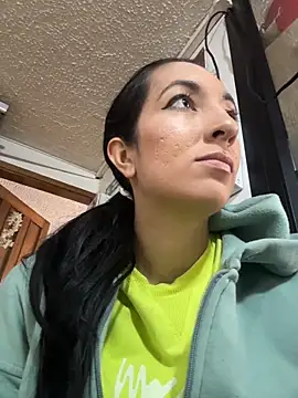 SALOME KORLAND online show from November 19, 2025, 12:49 pm