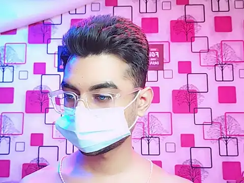 Snapshot of ChiseledCharm chatting on November 5, 2025, 7:06 pm ChiseledCharm online show from November 5, 2025, 7:06 pm