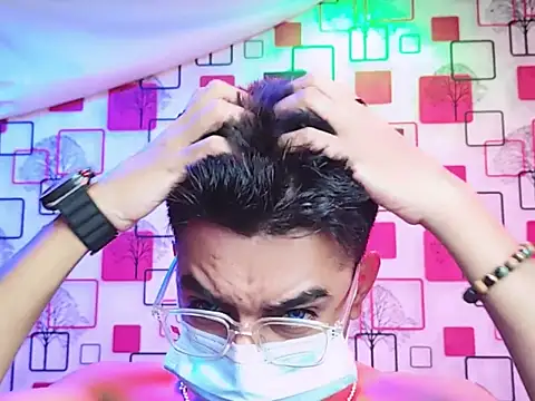 Snapshot of ChiseledCharm chatting on November 1, 2025, 7:52 pm ChiseledCharm online show from November 1, 2025, 7:52 pm