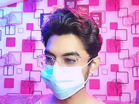 Snapshot of ChiseledCharm chatting on October 25, 2025, 7:36 pm ChiseledCharm online show from October 25, 2025, 7:36 pm