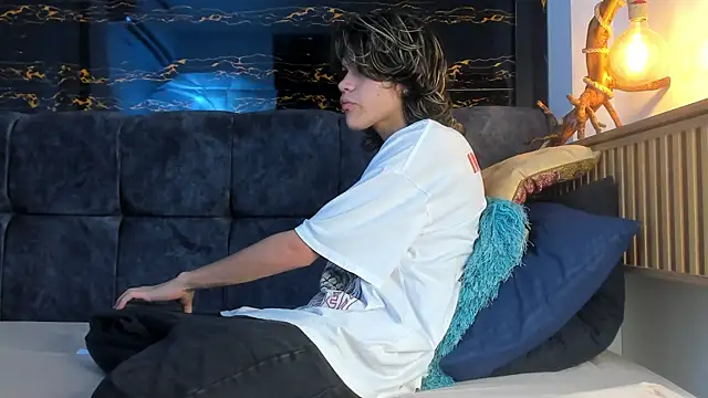 Diamond twink online show from October 10, 2025, 7:36 pm