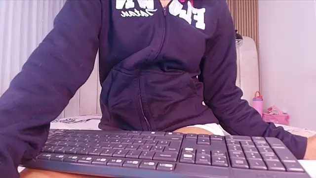 Snapshot of celeste_moonx chatting on May 22, 2026, 12:03 pm celeste moonx online show from May 22, 2026, 12:03 pm