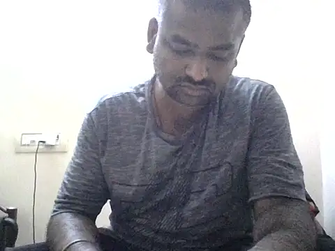 sree4143 online show from November 23, 2025, 2:38 pm