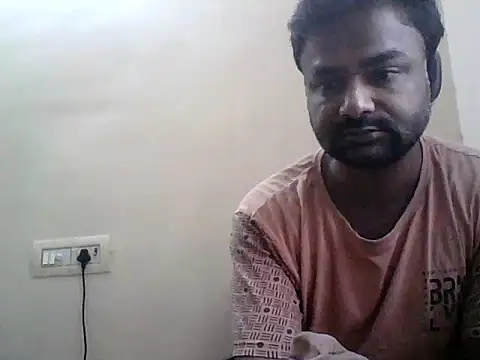 sree4143 online show from October 20, 2025, 11:44 am