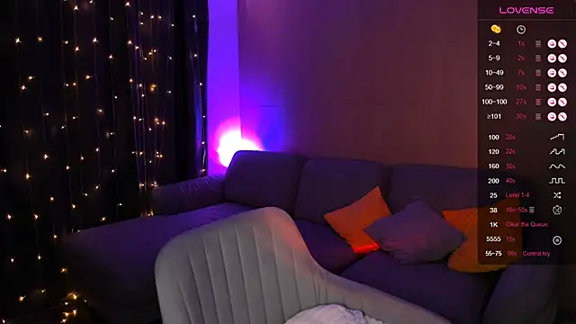 Snapshot of deboramoore chatting on April 9, 2026, 6:19 am deboramoore online show from April 9, 2026, 6:19 am