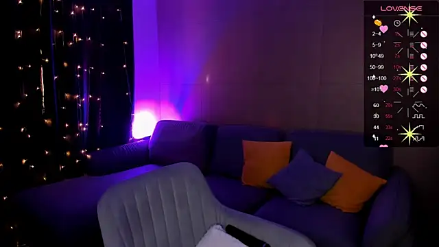 deboramoore online show from April 26, 2026, 1:58 am