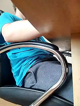 Milo 100 online show from April 11, 2026, 2:10 pm