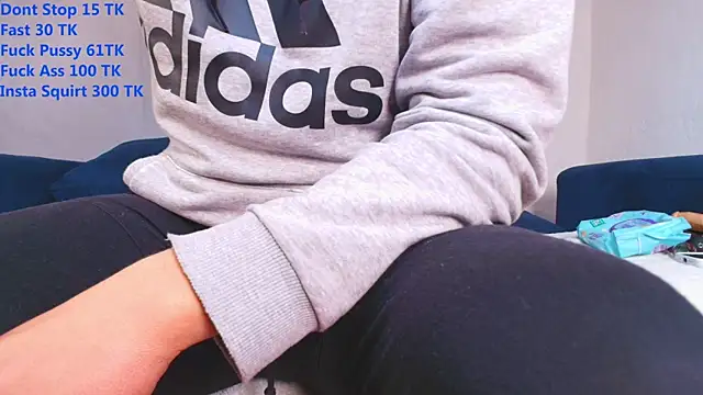 couplelove543 online show from October 2, 2025, 1:47 pm