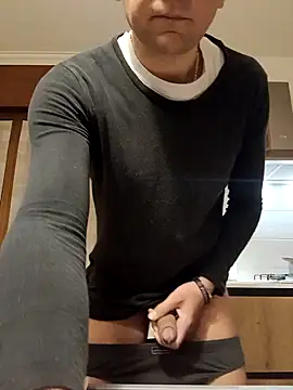 Alessio1987 online show from March 29, 2026, 4:03 am