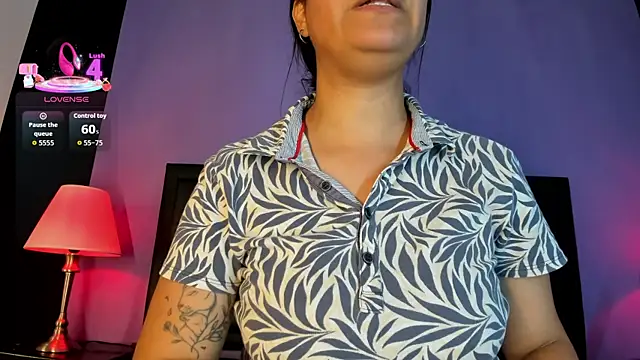GreciaFox1 online show from May 19, 2026, 1:07 pm