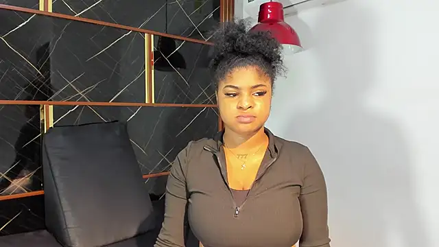 HannyThompson online show from April 28, 2026, 12:42 pm