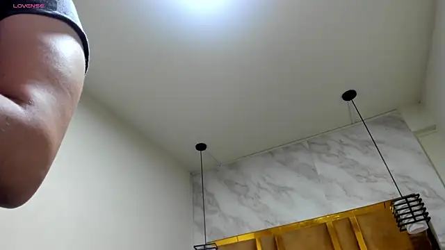 Snapshot of Luciifeer_ chatting on February 18, 2026, 6:48 pm Luciifeer online show from February 18, 2026, 6:48 pm