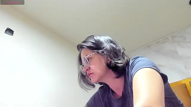 Snapshot of Luciifeer_ chatting on January 18, 2026, 2:53 pm Luciifeer online show from January 18, 2026, 2:53 pm