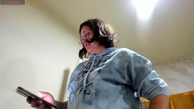 Snapshot of Luciifeer_ chatting on February 11, 2026, 6:41 pm Luciifeer online show from February 11, 2026, 6:41 pm