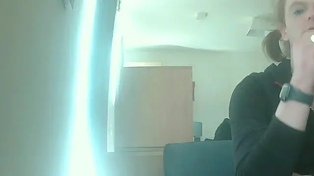Snapshot of avamaxwell chatting on April 30, 2026, 11:17 am avamaxwell online show from April 30, 2026, 11:17 am