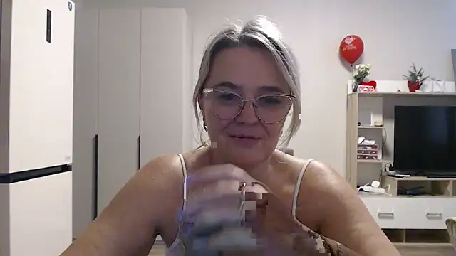 Snapshot of EleanoraDream chatting on March 25, 2026, 7:30 am EleanoraDream online show from March 25, 2026, 7:30 am