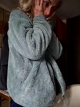 clarabell4 online show from March 26, 2026, 6:33 am