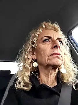 clarabell4 online show from January 9, 2026, 7:59 am