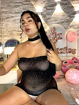 Snapshot of Yassy_vazquez chatting on November 22, 2025, 7:13 pm Yassy vazquez online show from November 22, 2025, 7:13 pm