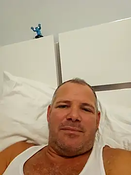 cubanitofeliz40 online show from February 7, 2026, 8:33 am