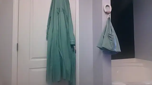 Snapshot of TheGrudge206 chatting on November 16, 2025, 10:02 pm TheGrudge206 online show from November 16, 2025, 10:02 pm