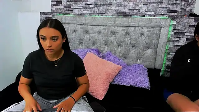 nicolexxaleja online show from October 23, 2025, 8:29 pm