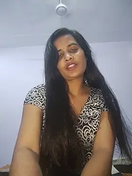 Snapshot of cute_radhikaa chatting on May 28, 2026, 6:32 am cute radhikaa online show from May 28, 2026, 6:32 am