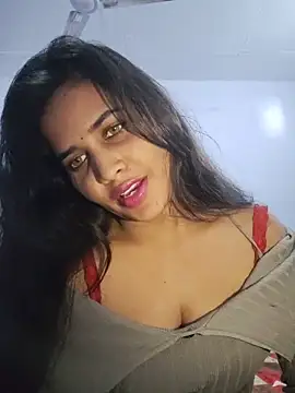 Snapshot of cute_radhikaa chatting on June 16, 2026, 10:15 am cute radhikaa online show from June 16, 2026, 10:15 am