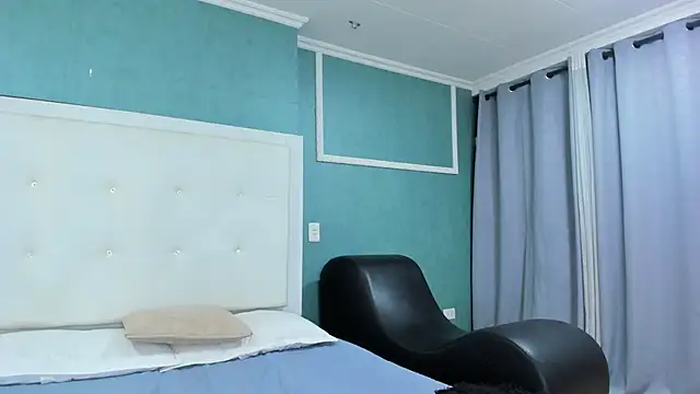 ania gomez online show from December 5, 2025, 9:34 pm