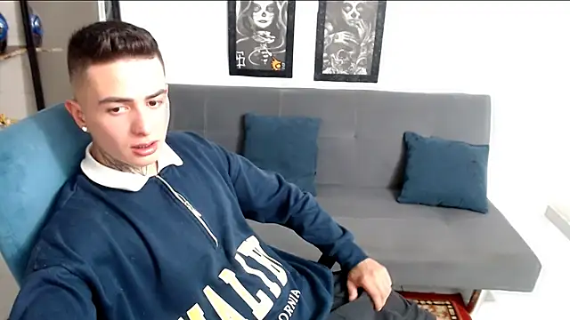 Snapshot of santii_ss chatting on November 6, 2025, 11:53 pm santii ss online show from November 6, 2025, 11:53 pm