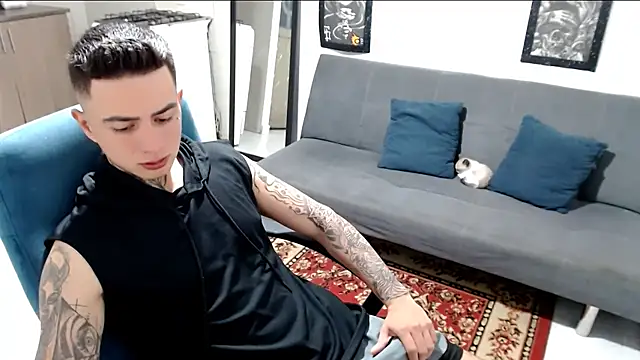 Snapshot of santii_ss chatting on November 26, 2025, 1:16 am santii ss online show from November 26, 2025, 1:16 am