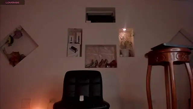 Snapshot of Chloe_cooperr chatting on October 26, 2025, 9:10 am Chloe cooperr online show from October 26, 2025, 9:10 am