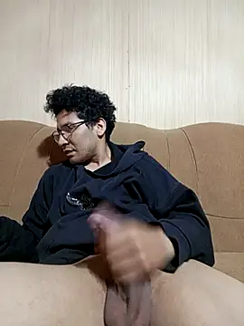 LecheDeSoya666 online show from November 16, 2025, 5:01 am