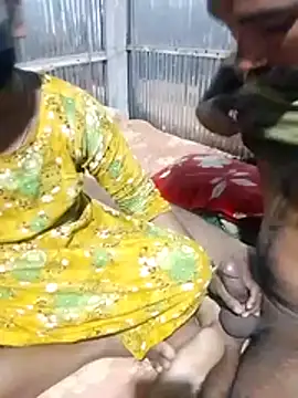 MONiSHA-moni-21 online show from November 5, 2025, 8:56 pm